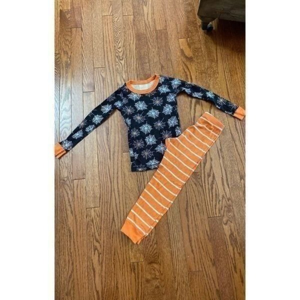 Hanna Andersson Sz 5 pajamas Halloween
